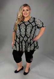 100 PSS {Class It Up} Black White Medallion Print V-Neck Top EXTENDED PLUS SIZE 3X 4X 5X