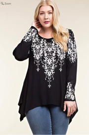 38 SD {Rare Dream} VOCAL Black Print Top w/Studs PLUS SIZE XL 2X 3X
