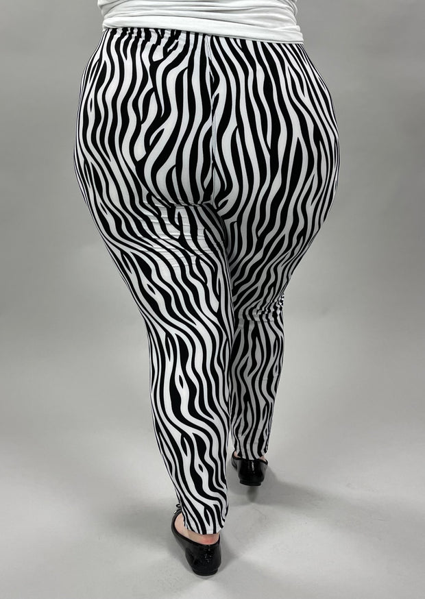 LEG-48 {3D Thoughts} Black & White Leggings EXTENDED PLUS SIZE 3X/5X