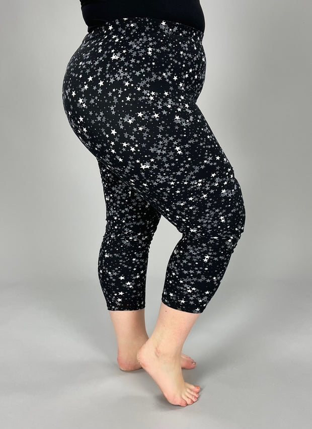 LEG-69 {Milky Way} Black Star Print Capri Leggings EXTENDED PLUS SIZE 3X/5X