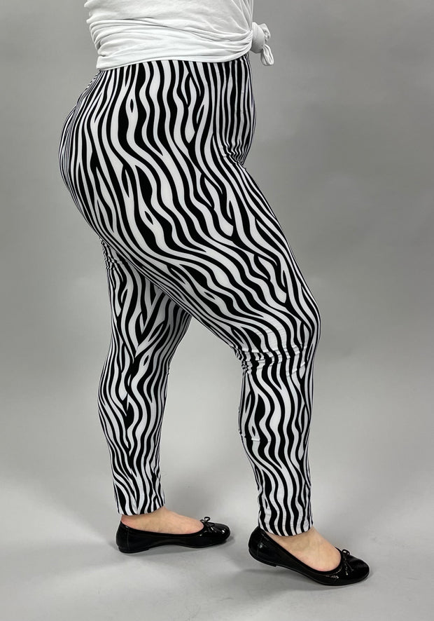 LEG-48 {3D Thoughts} Black & White Leggings EXTENDED PLUS SIZE 3X/5X