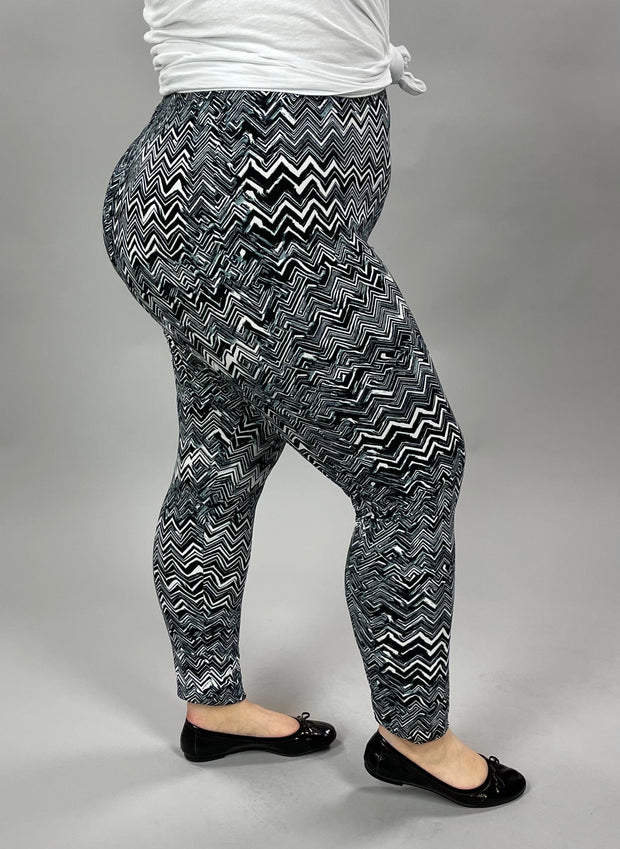 LEG-38 {Zigzagging Away} Black Zigzag Print Leggings  EXTENDED PLUS SIZE 3X/5X