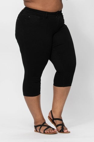 BT-99 {Inside Job} Black Butter Soft Yoga Capri EXTRA PLUS