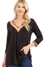 35 CP {Meet Me At Curvy} Black Coral Leopard V-Neck Top  PLUS SIZE XL 2X 3X